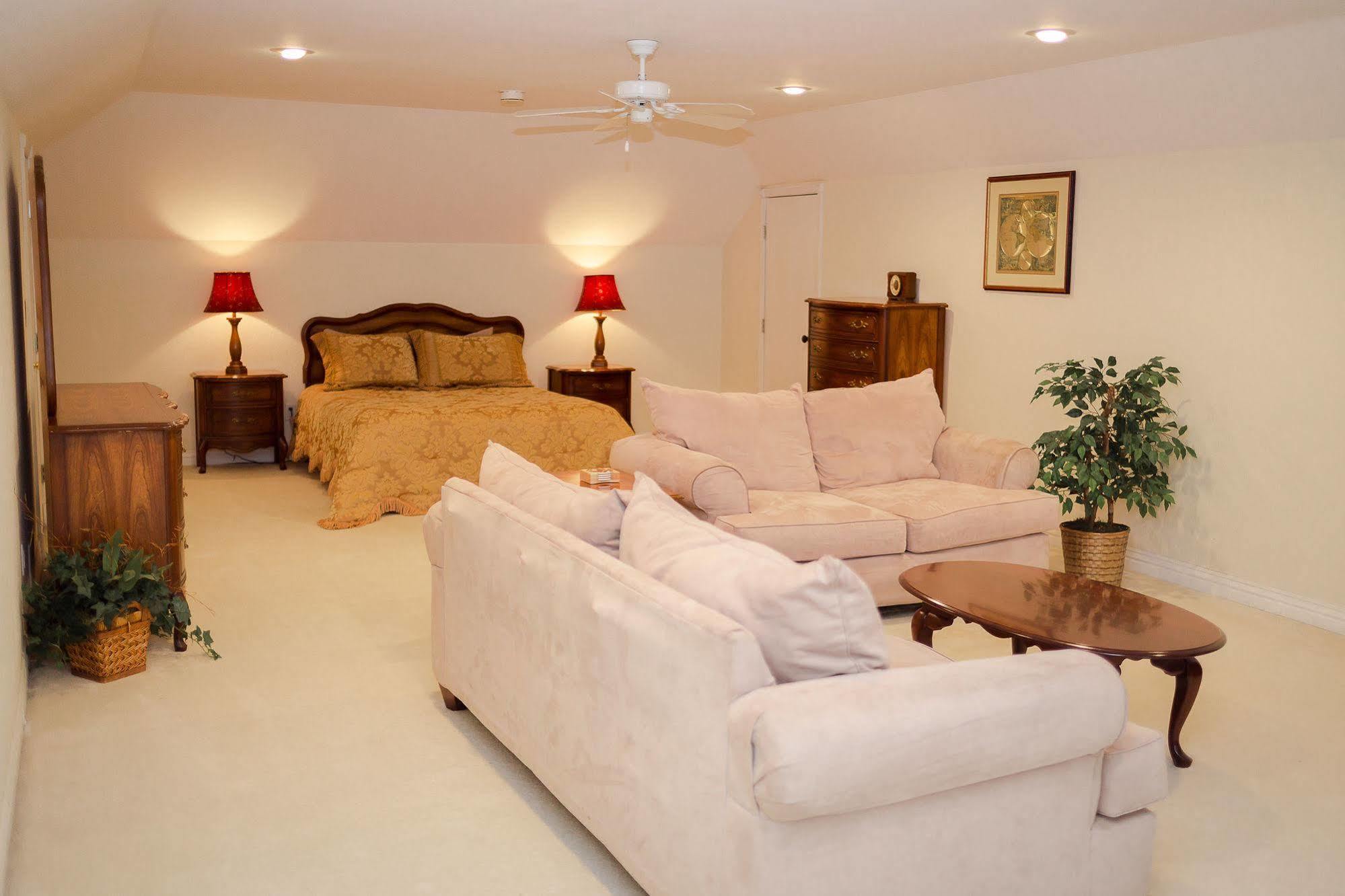 Lafayette Grand Manor Apartamento Waynesville Exterior foto
